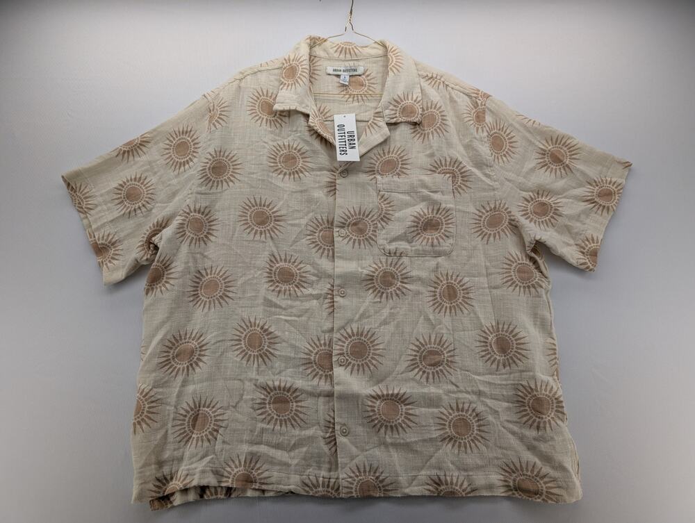 NWT Urban Outfitters Summer Pattern Breezy Camp Collar Short Sleeve Shirt sz L